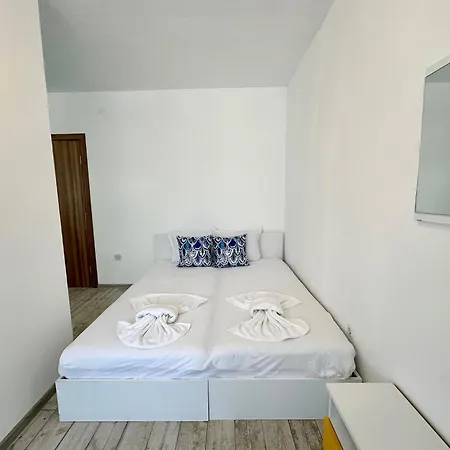 Chateau 2 - Menada Apartament *