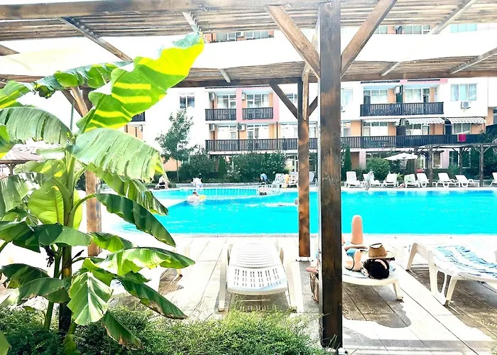 Chateau 2 - Menada Apartamento